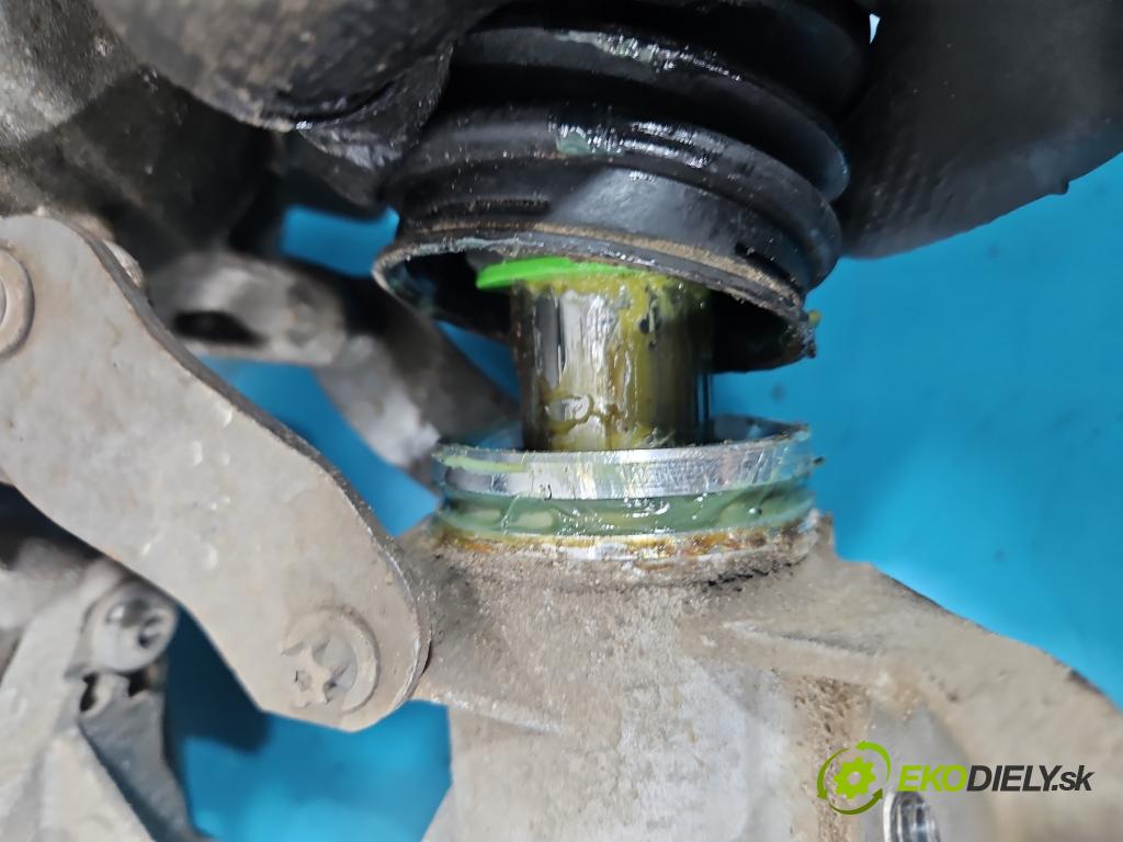 Bmw iX1 U11 0.0 elektrický: 272 hp automatic 200 kW 1 cm3 5- řízení volant 5A5D781