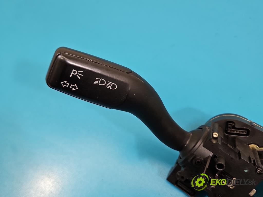 Audi A4 B7 2004-2008 3.0 tdi 204 hp automatic 150 kW 2967 cm3 5- Přepínač sdružený 8E0953549Q (Páčky pod volantem)