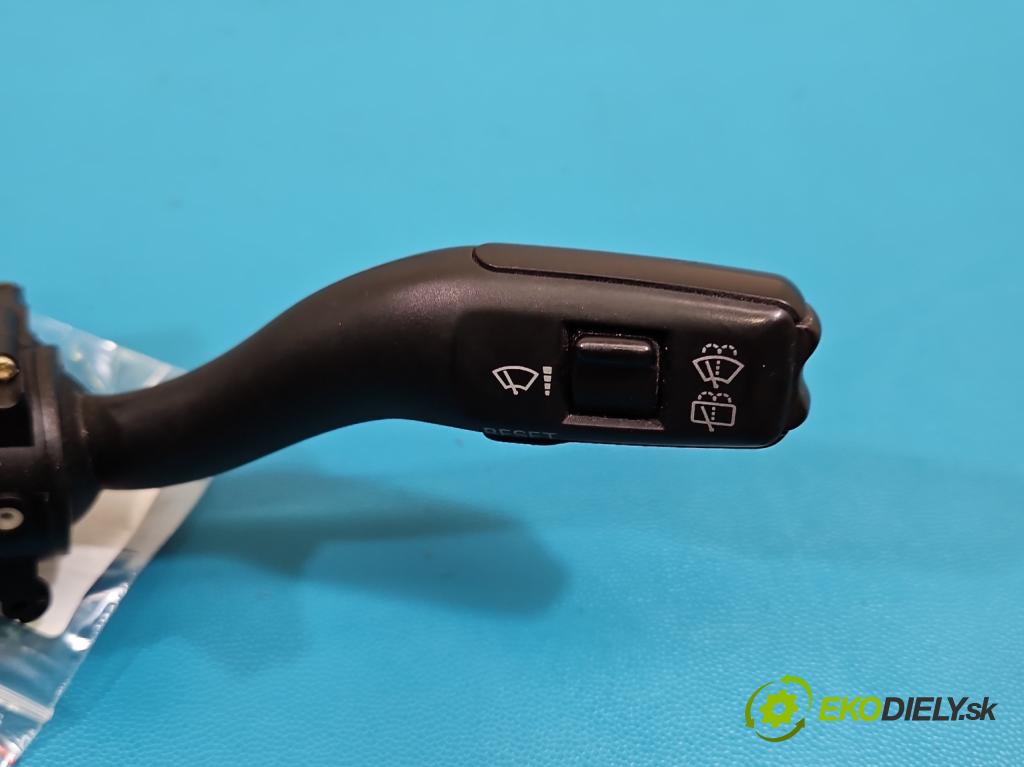 Audi A4 B7 2004-2008 3.0 tdi 204 hp automatic 150 kW 2967 cm3 5- Přepínač sdružený 8E0953549Q (Páčky pod volantem)