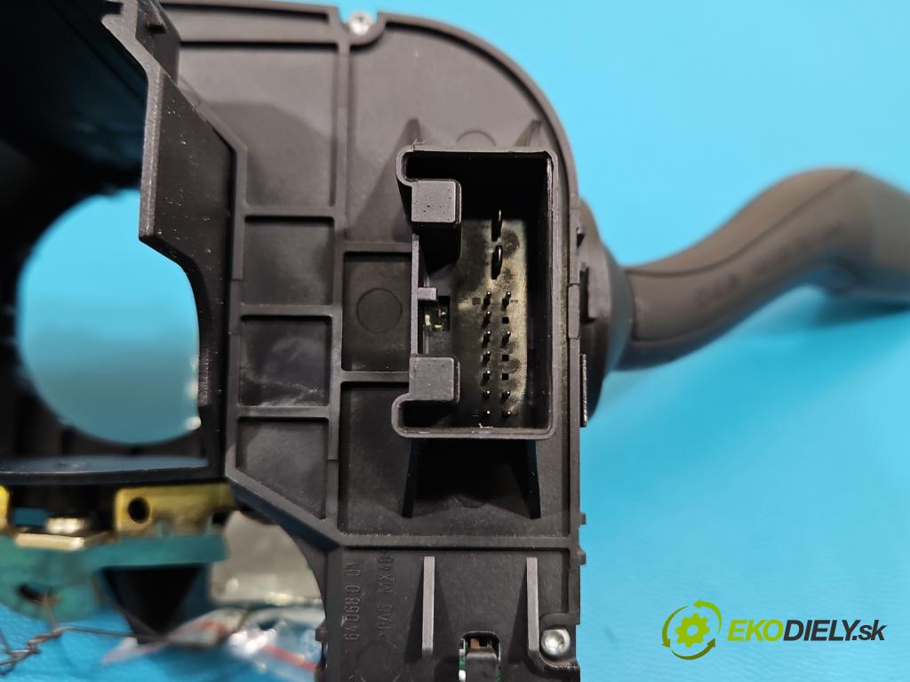 Audi A4 B7 2004-2008 3.0 tdi 204 hp automatic 150 kW 2967 cm3 5- Přepínač sdružený 8E0953549Q (Páčky pod volantem)