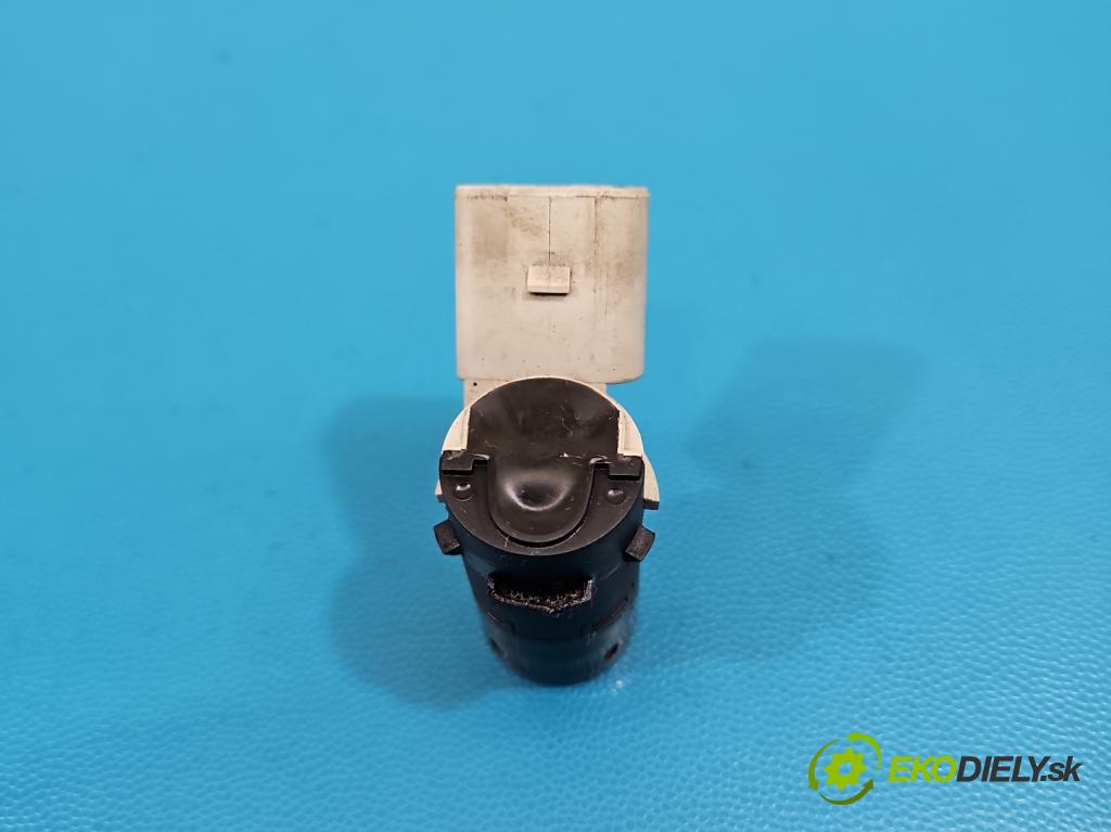 Audi A4 B7 2004-2008 3.0 tdi BKN: 204 hp automatic 150 kW 2967 cm3 5- snímač parkování 7H0919275A