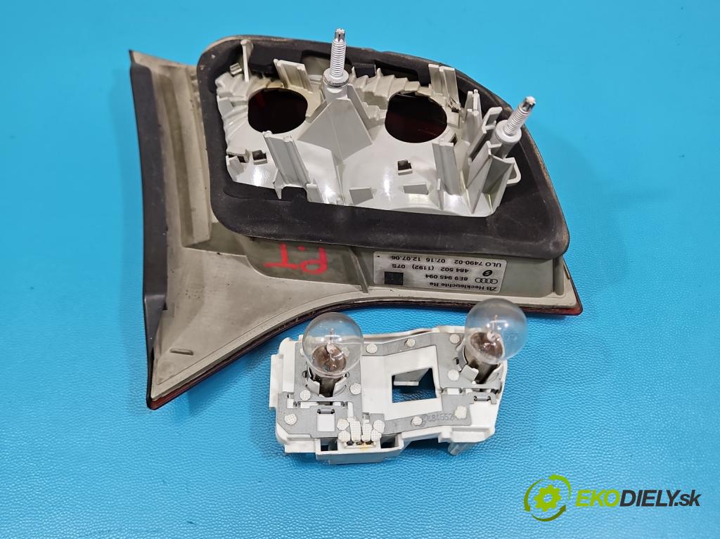 Audi A4 B7 2004-2008 3.0 tdi BKN: 204 HP automatic 150 kW 2967 cm3 5- svetlo / reflektor zadné pravé 8E9945094 (Kľučka dverí ostatné)