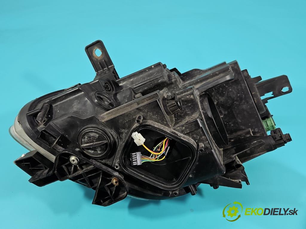 Alfa romeo Giulietta 1.6 jtd 105 HP manual 77 kW 1598 cm3 5- Reflektor: pravý  (Svetlo predné pravé)