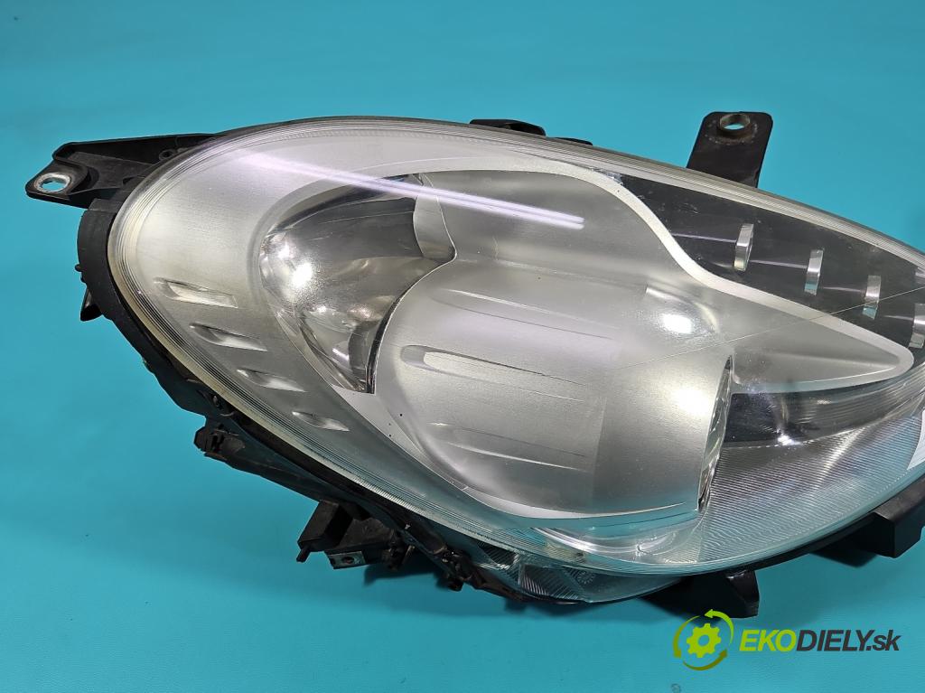 Alfa romeo Giulietta 1.6 jtd 105 HP manual 77 kW 1598 cm3 5- Reflektor: pravý  (Svetlo predné pravé)