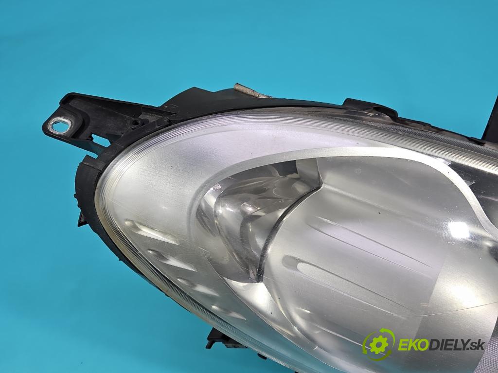 Alfa romeo Giulietta 1.6 jtd 105 HP manual 77 kW 1598 cm3 5- Reflektor: pravý  (Svetlo predné pravé)