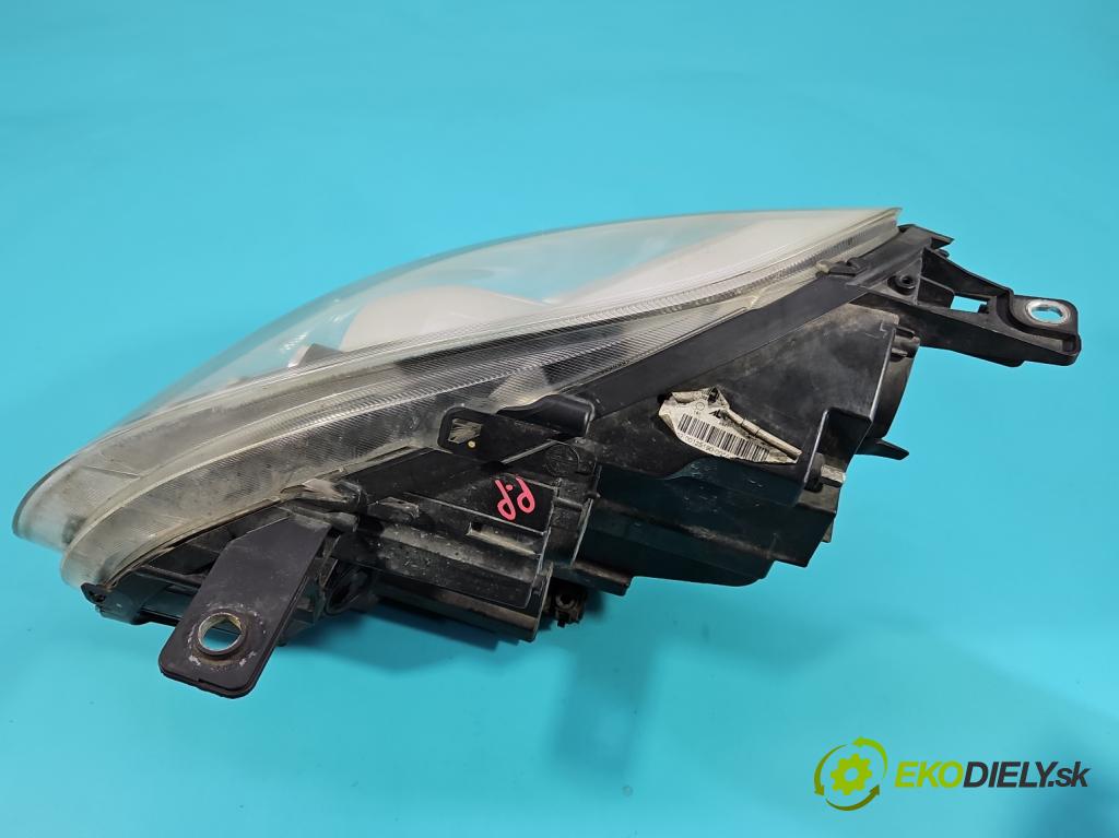 Alfa romeo Giulietta 1.6 jtd 105 HP manual 77 kW 1598 cm3 5- Reflektor: pravý  (Svetlo predné pravé)