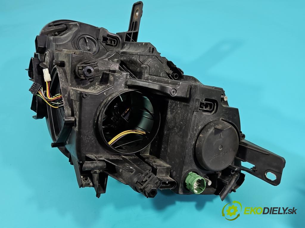 Alfa romeo Giulietta 1.6 jtd 105 HP manual 77 kW 1598 cm3 5- Reflektor: pravý  (Svetlo predné pravé)