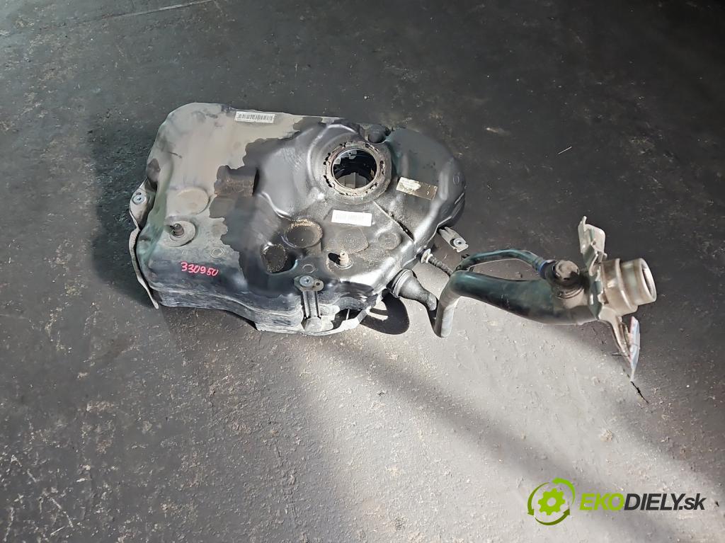 Audi A4 B9 2015-2024 2.0 TDI 190 HP automatic 140 kW 1968 cm3 5- Nádrž: palivo 8W0201021EL (Palivová nádrž)