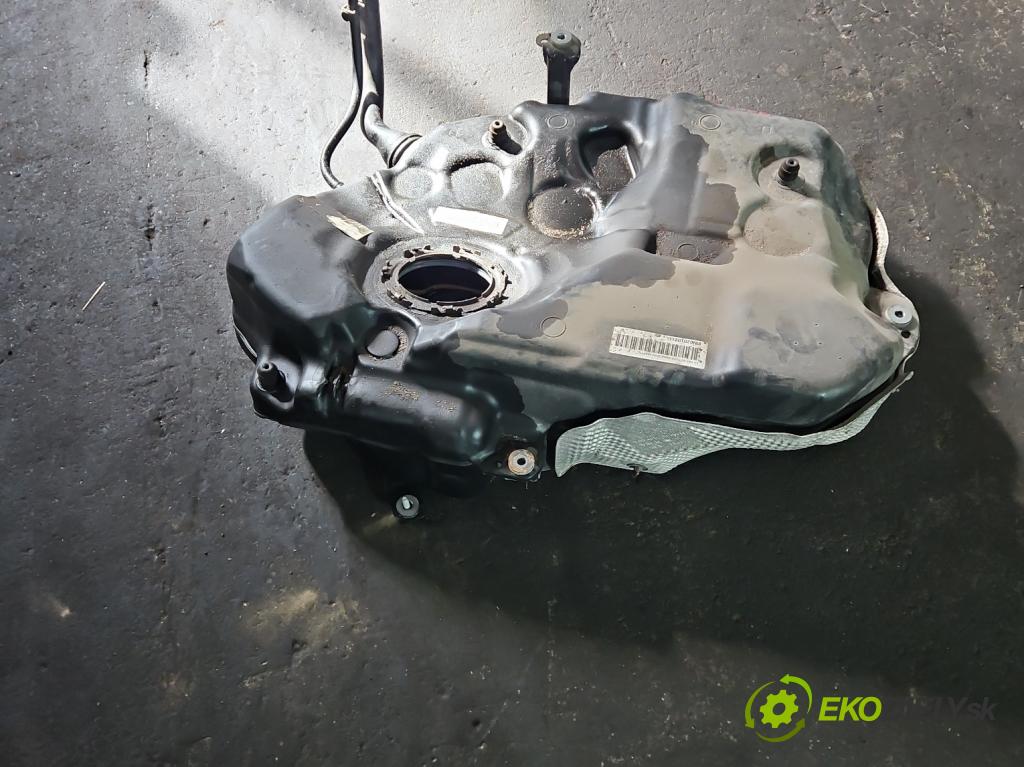 Audi A4 B9 2015-2024 2.0 TDI 190 HP automatic 140 kW 1968 cm3 5- Nádrž: palivo 8W0201021EL (Palivová nádrž)