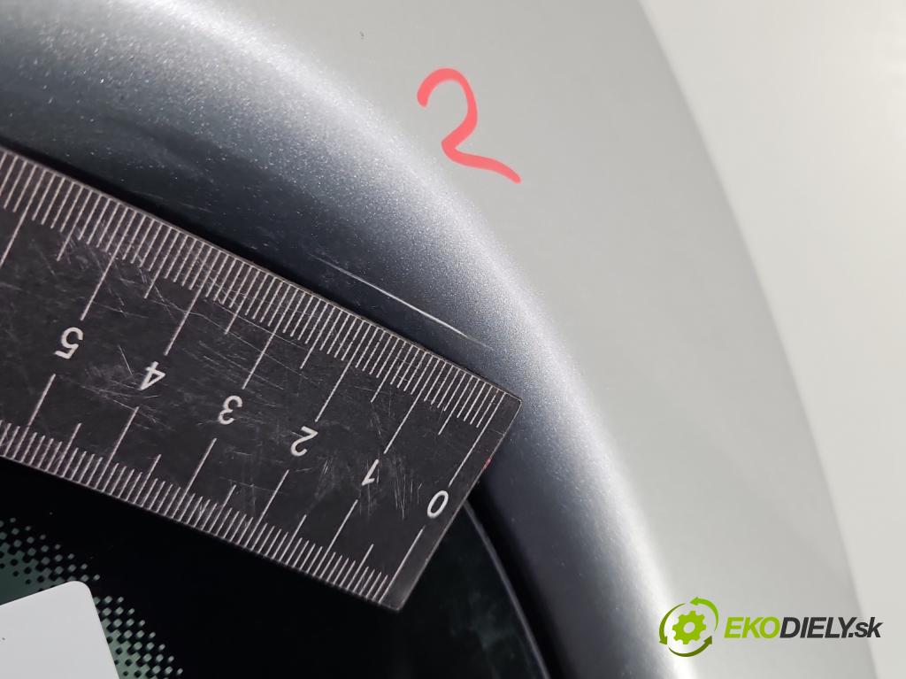 Seat Leon II 2005-2012 1.6 SR 102 HP manual 75 kW 1595 cm3 5- zadna kufor  (Kapota zadná (kufor))