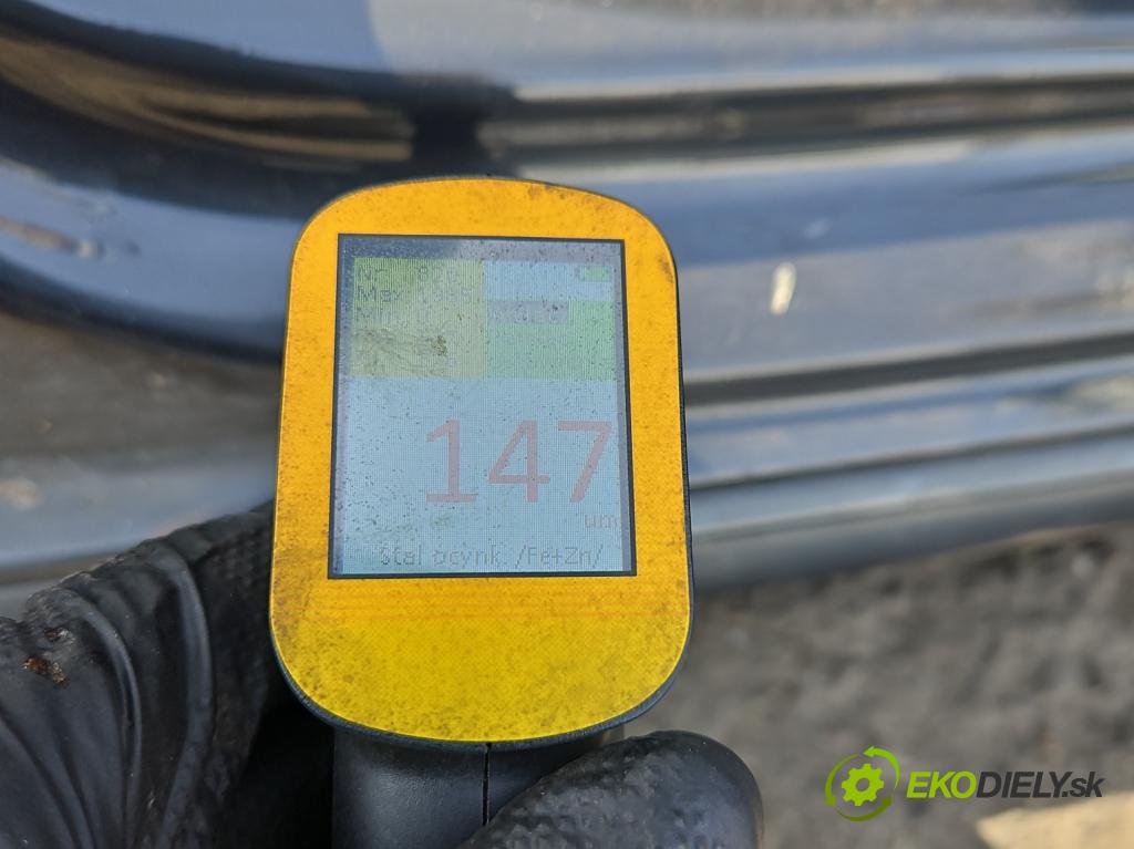 Audi A4 B9 2015-2024 2.0 TDI 190 HP automatic 140 kW 1968 cm3 5- Práh: ľavý  (Karoséria ostatné)