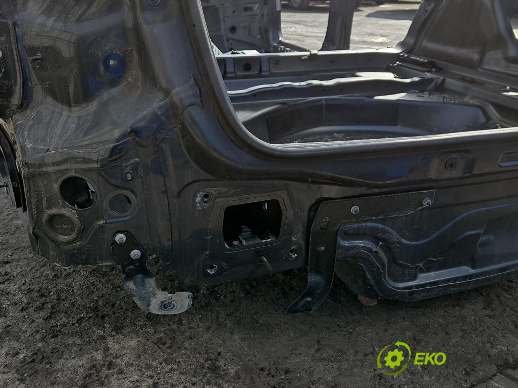 Audi A4 B9 2015-2024 2.0 TDI 190 HP automatic 140 kW 1968 cm3 5- pas zadní: