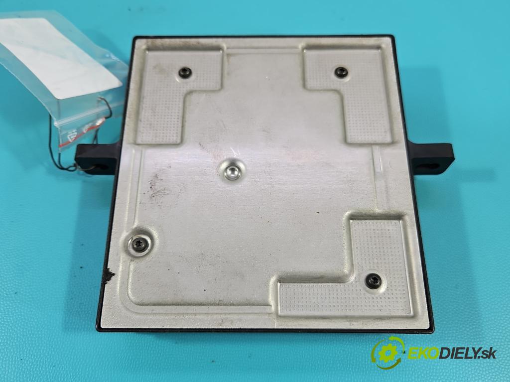 Audi A4 B6 2000-2004 1.9 tdi 131 HP manual 96 kW 1896 cm3 5- riadiaca jednotka ostatné 8E0907279F