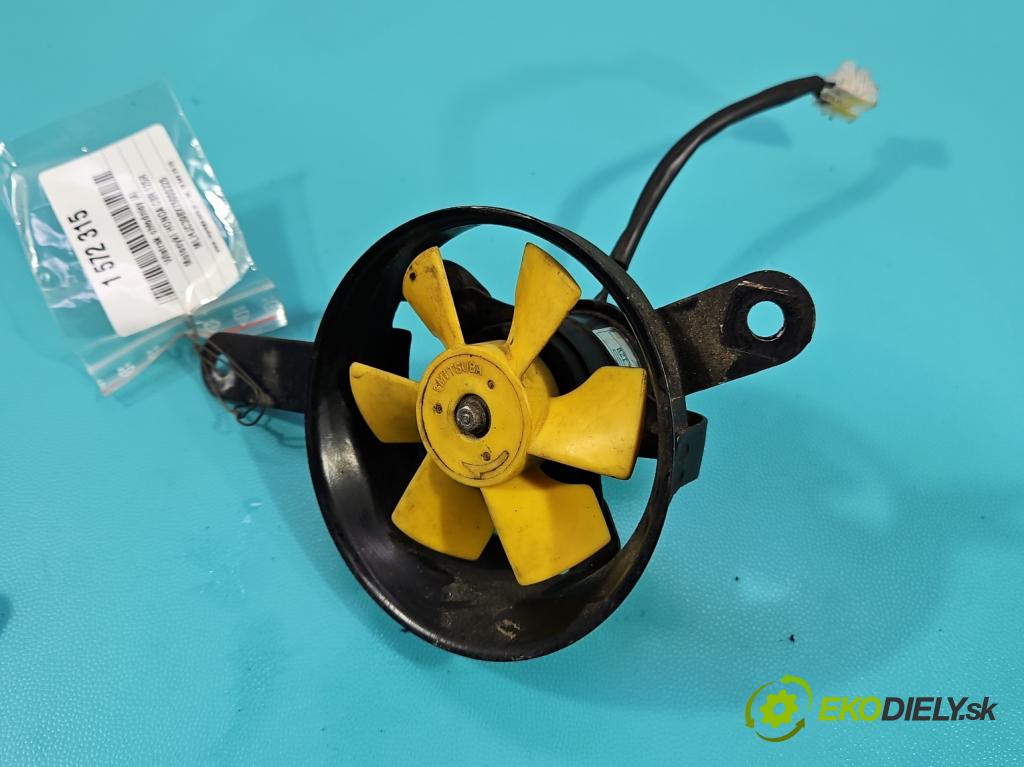 Motocykl HONDA CBR 125R 0.1b 14KM manual 10 kW 125 cm3 2- ventilátor chladič 