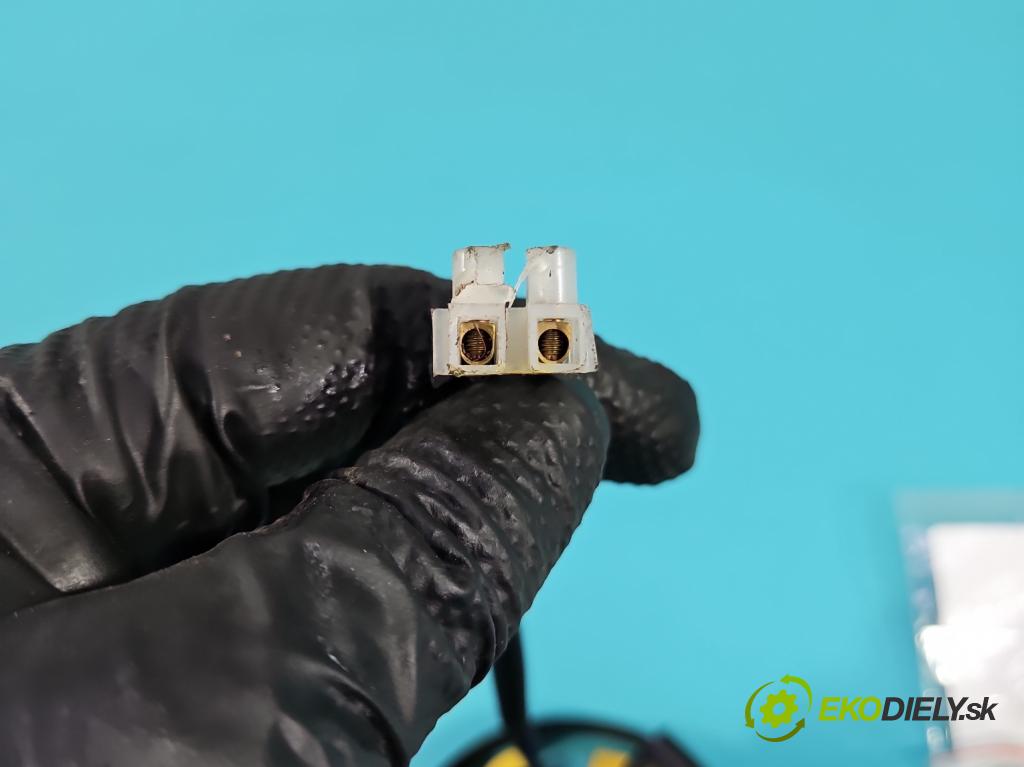 Motocykl HONDA CBR 125R 0.1b 14KM manual 10 kW 125 cm3 2- Ventilátor chladiča