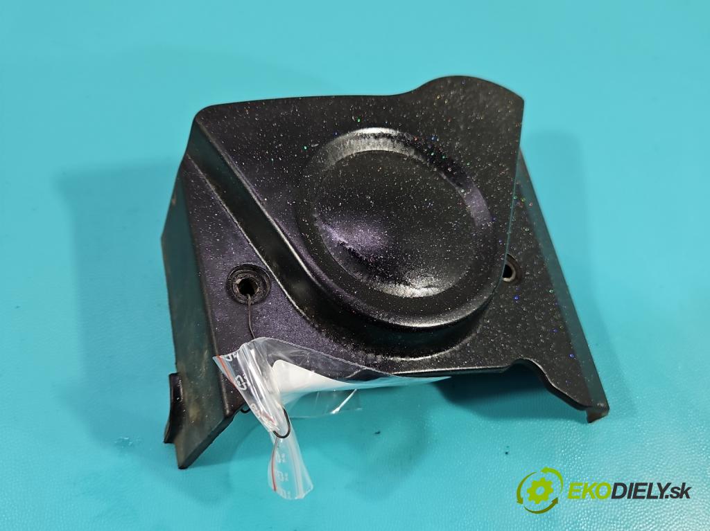 Motocykl HONDA CBR 125R 0.1b 14KM manual 10 kW 125 cm3 2- kryt plast 11360-KPPA-9000