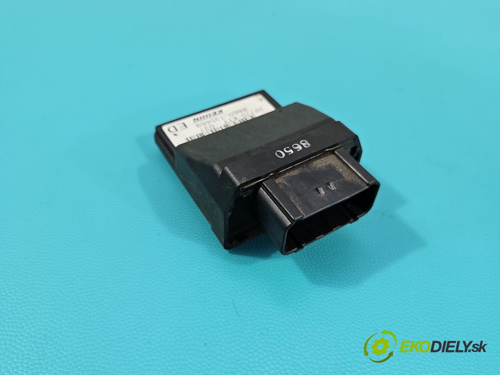 Motocykl HONDA CBR 125R 0.1b 14KM manual 10 kW 125 cm3 2- řídící jednotka 38770-KTY-D31