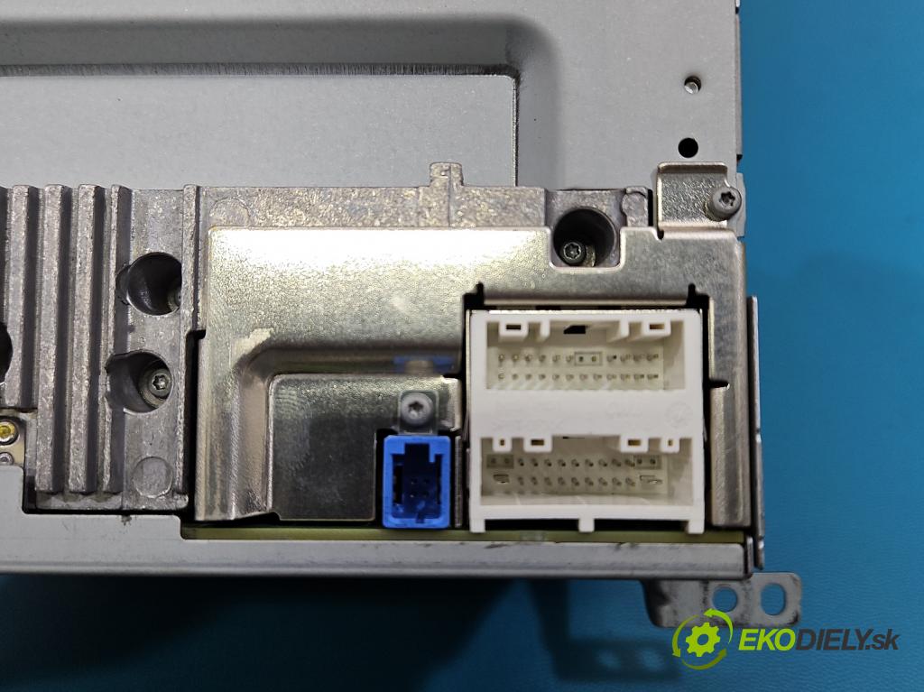 Nissan Juke I 2010-2019 1.5 dci K9K 110 HP manual 81 kW 1461 cm3 5- Radio originál 7612033033