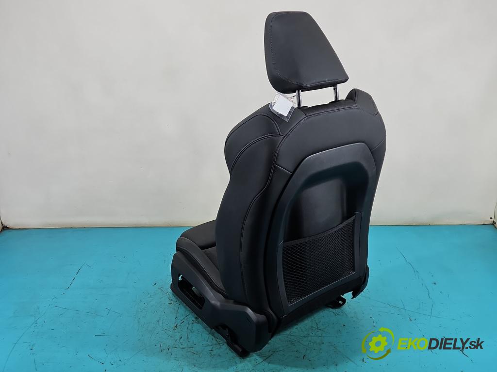 Bmw iX1 U11 0.0 elektrický: 272 HP automatic 200 kW 1 cm3 5- Sedačka ľavý  (Sedadlo)