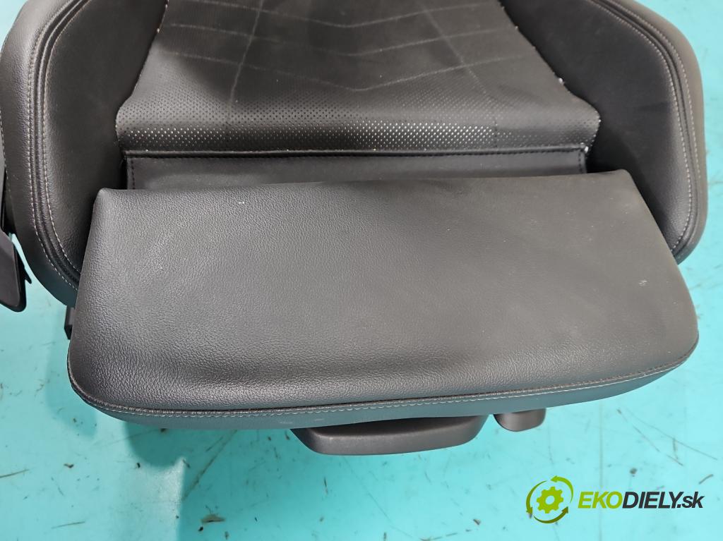 Bmw iX1 U11 0.0 elektrický: 272 HP automatic 200 kW 1 cm3 5- Sedačka pravý  (Sedadlo)