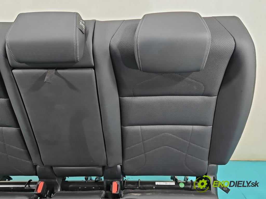 Bmw iX1 U11 0.0 elektrický: 272 HP automatic 200 kW 1 cm3 5- Pohovka: zadné  (Sedadlo)