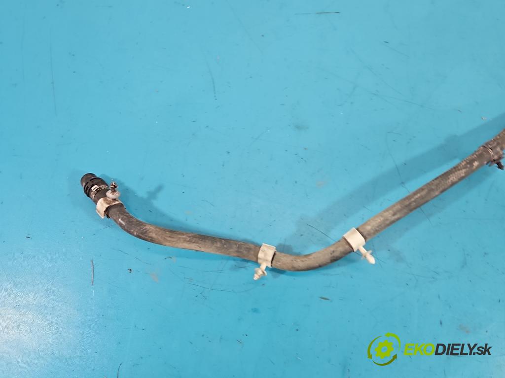 Bmw iX1 U11 0.0 elektrický: 272 HP automatic 200 kW 1 cm3 5- rúrka systému chladenia 8478442