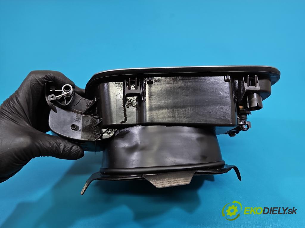 Bmw iX1 U11 0.0 elektrický: 272 hp automatic 200 kW 1 cm3 5- Klapka nalévání paliva 8848544 (Klika dveří ostatní)