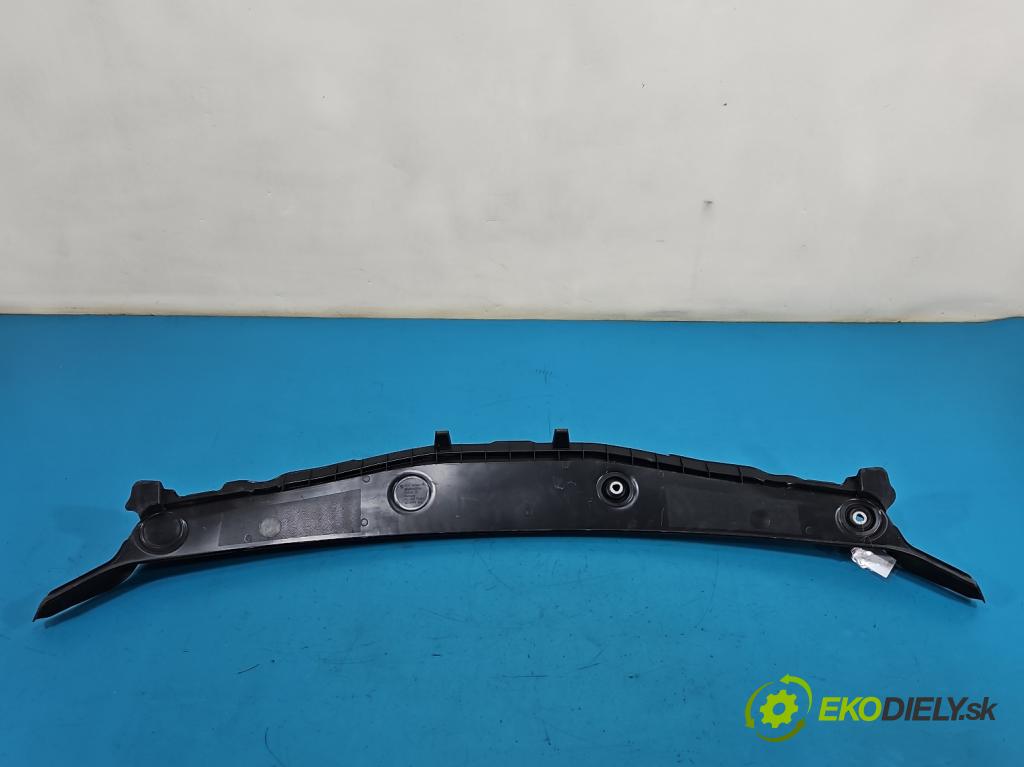 Bmw iX1 U11 0.0 elektrický: 272 HP automatic 200 kW 1 cm3 5- torpédo 9478651 (Torpédo (plast pod čelným sklom))