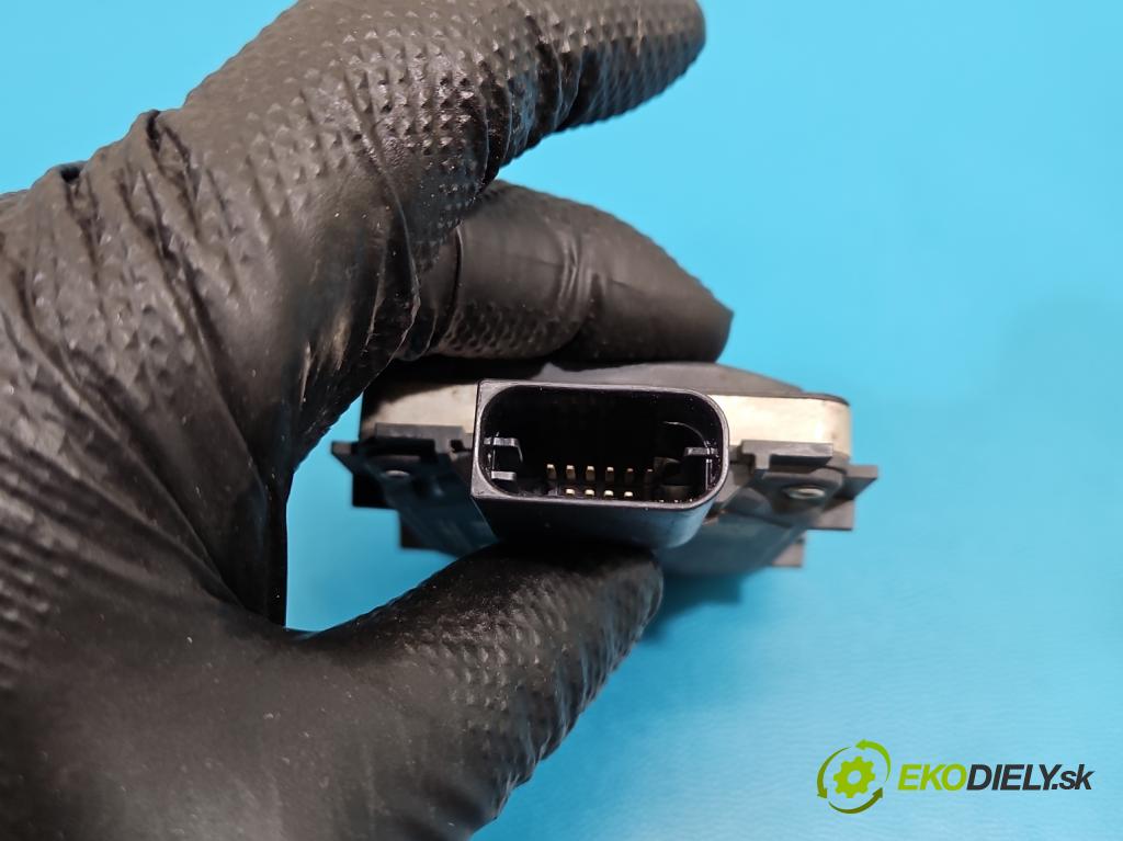 Bmw iX1 U11 0.0 elektrický: 272 HP automatic 200 kW 1 cm3 5- riadiaca jednotka ostatné 5A52CF9