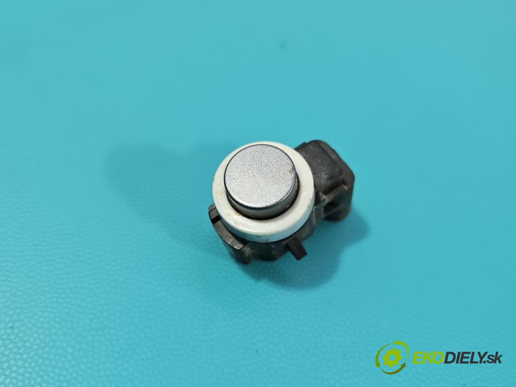 Bmw iX1 U11 0.0 elektrický: 272 HP automatic 200 kW 1 cm3 5- snímač parkovaní: 133151-12