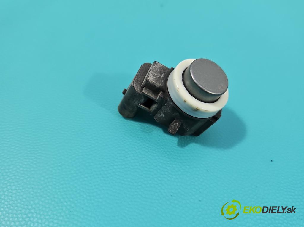 Bmw iX1 U11 0.0 elektrický: 272 HP automatic 200 kW 1 cm3 5- snímač parkovaní: 133151-12