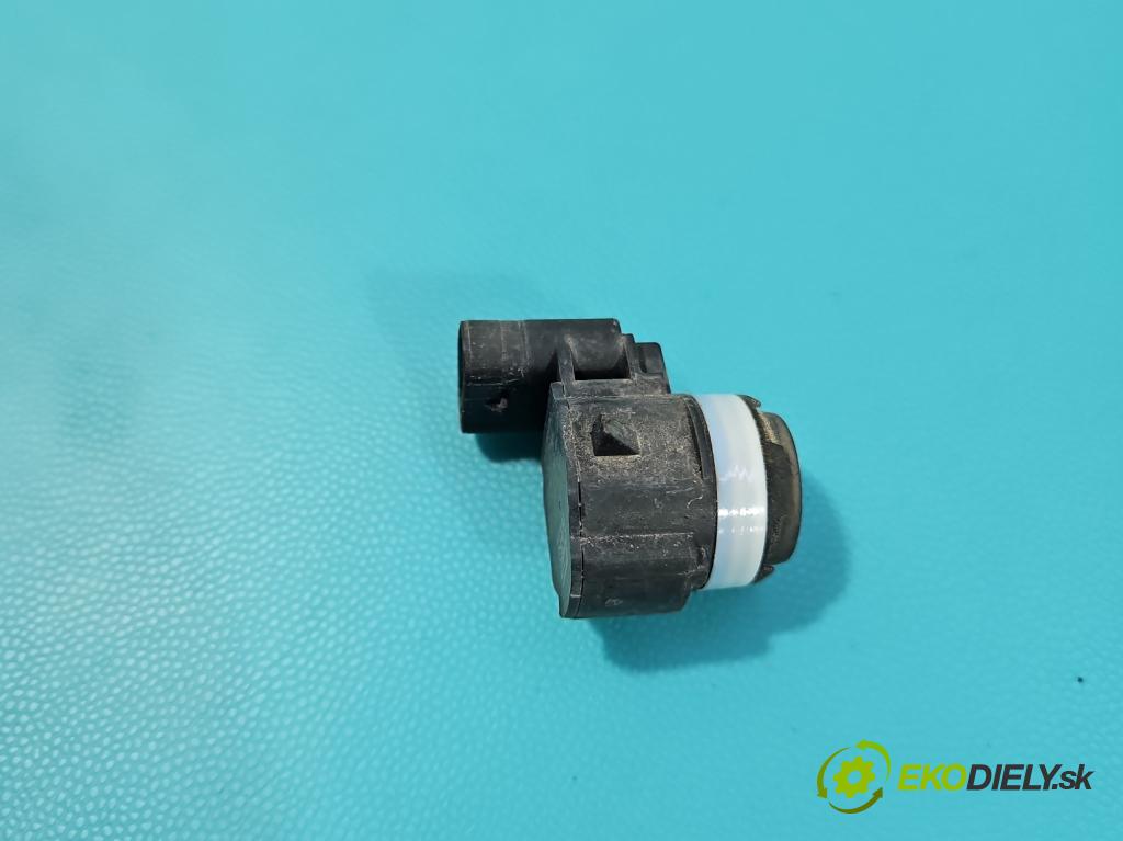 Bmw iX1 U11 0.0 elektrický: 272 HP automatic 200 kW 1 cm3 5- snímač parkovaní: 5A1A268-04