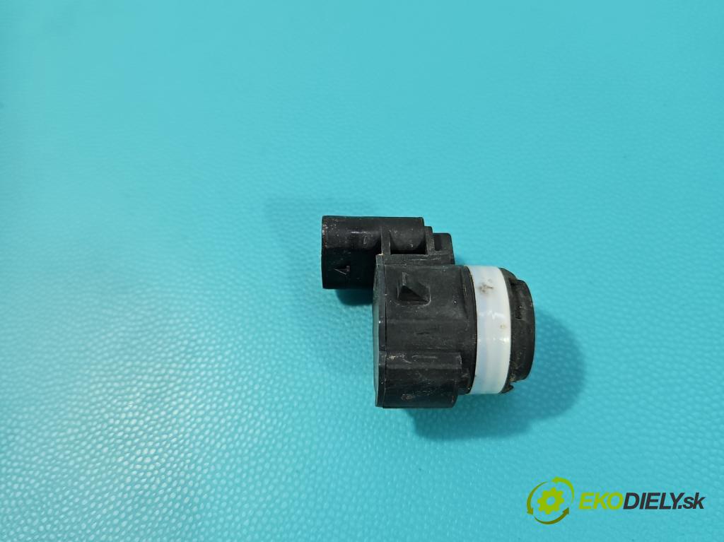 Bmw iX1 U11 0.0 elektrický: 272 hp automatic 200 kW 1 cm3 5- snímač parkování 5A1A268-04