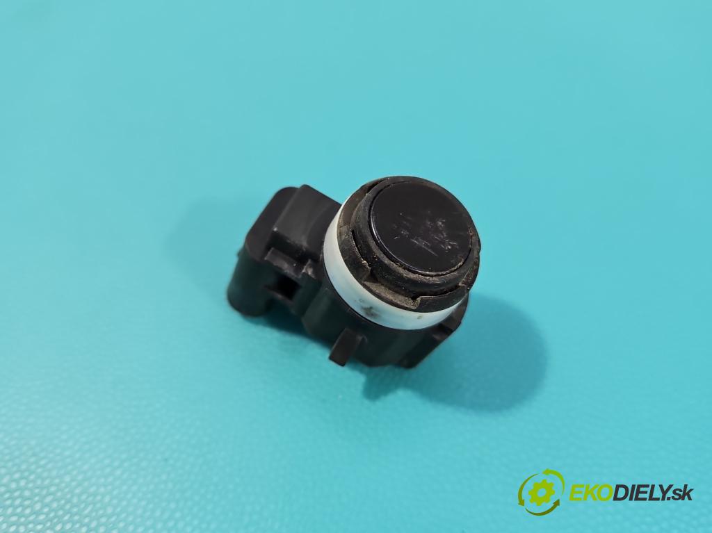 Bmw iX1 U11 0.0 elektrický: 272 hp automatic 200 kW 1 cm3 5- snímač parkování 5A1A268-04