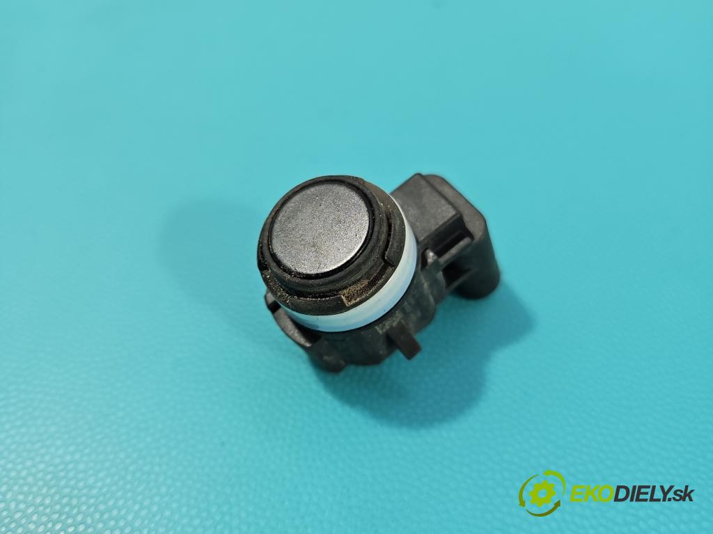 Bmw iX1 U11 0.0 elektrický: 272 HP automatic 200 kW 1 cm3 5- snímač parkovaní: 5A1A268-04