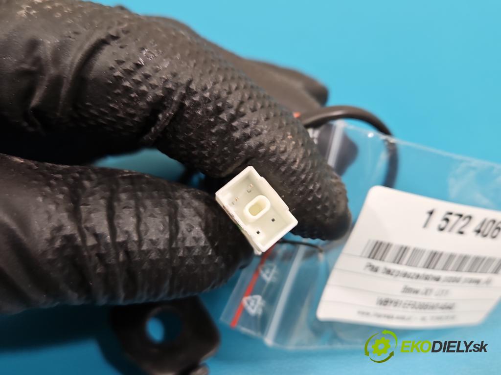 Bmw iX1 U11 0.0 elektrický: 272 HP automatic 200 kW 1 cm3 5- pas bezpečnosť: predné pravý 949348503