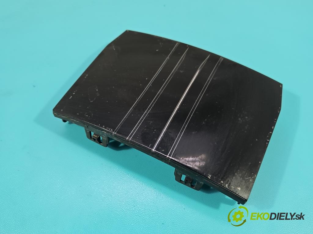 Bmw iX1 U11 0.0 elektrický: 272 HP automatic 200 kW 1 cm3 5- kryt plast 5A076D4