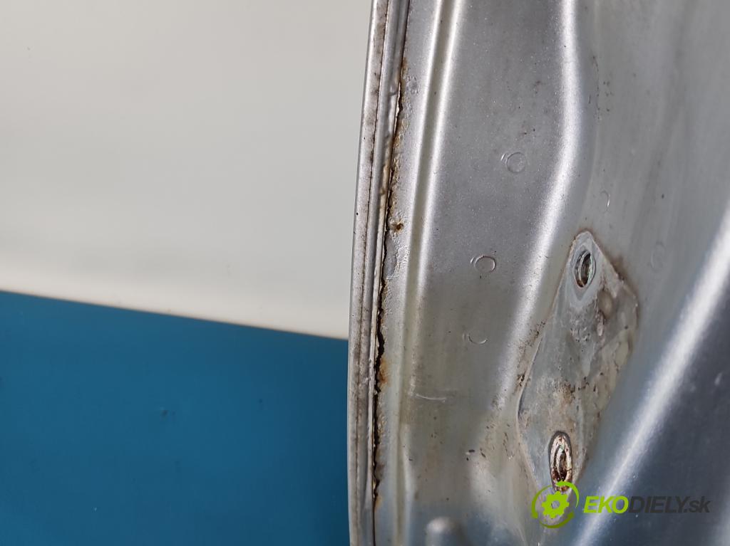 Seat Leon II 2005-2012 1.6 SR 102 HP manual 75 kW 1595 cm3 5- dvere predné pravé  (Kľučka dverí ostatné)