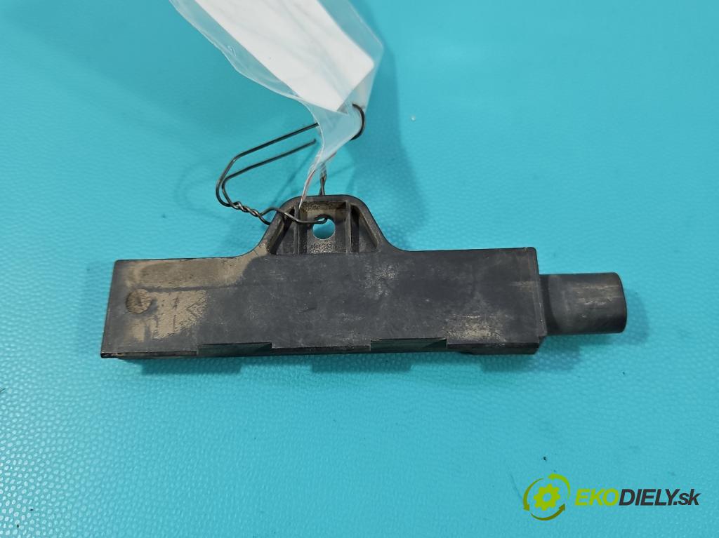 Bmw iX1 U11 0.0 elektrický: 272 HP automatic 200 kW 1 cm3 5- Antena 5A1D0B2-01