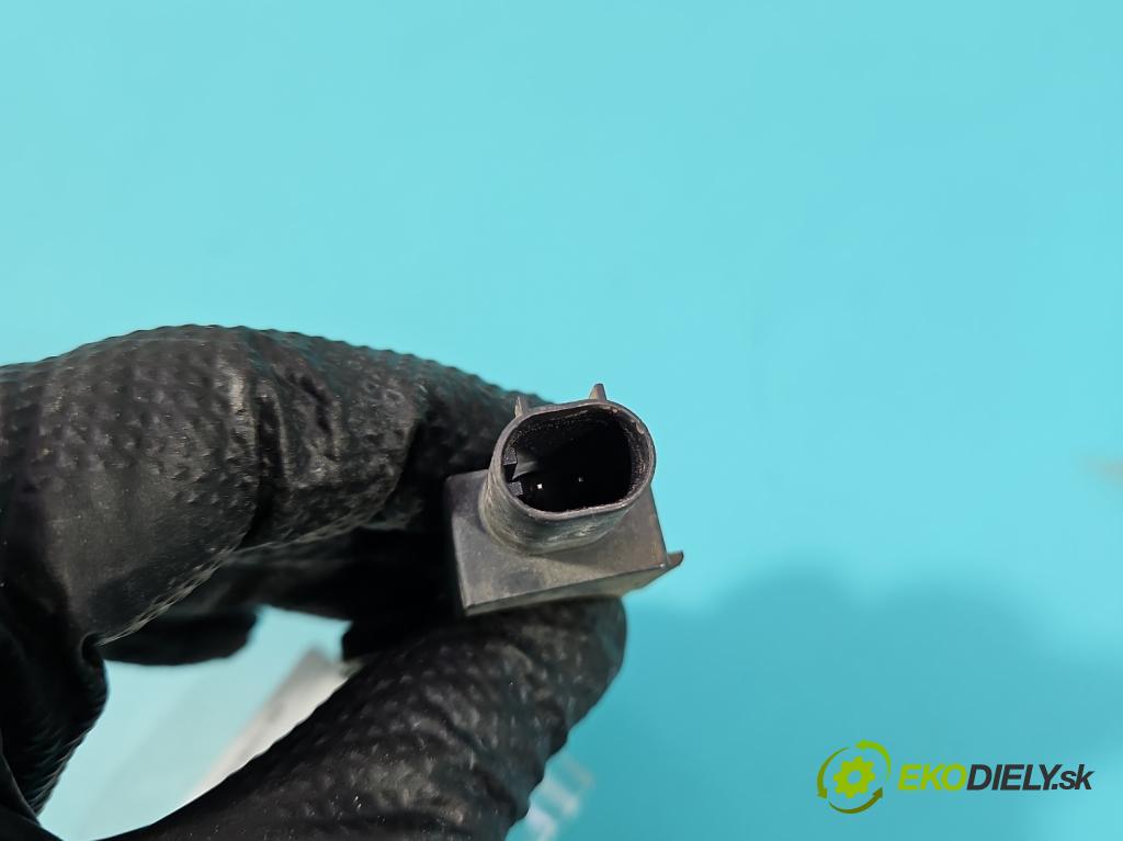 Bmw iX1 U11 0.0 elektrický: 272 HP automatic 200 kW 1 cm3 5- Antena 5A1D0B2-01