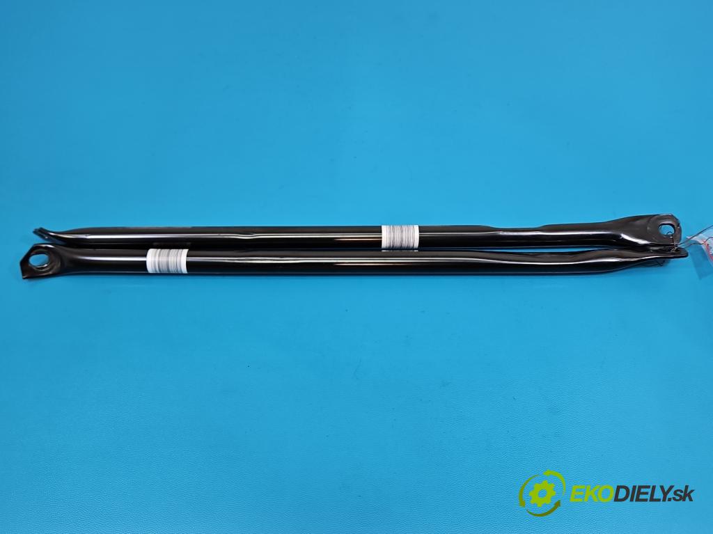 Bmw iX1 U11 0.0 elektrický: 272 HP automatic 200 kW 1 cm3 5- Vzpěra: 7292793