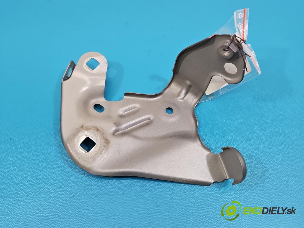 Bmw iX1 U11 0.0 elektrický: 272 hp automatic 200 kW 1 cm3 5- Upevnění: 9883407