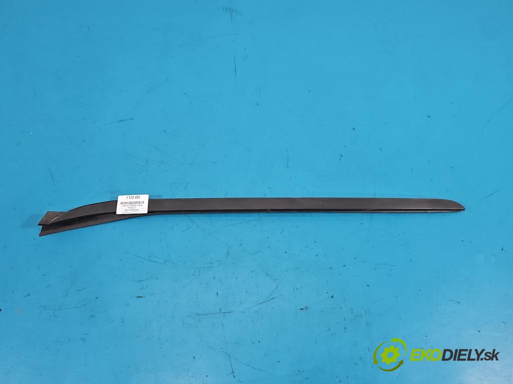 Bmw iX1 U11 0.0 elektrický: 272 hp automatic 200 kW 1 cm3 5- lišta Okna: čelní: pravé 