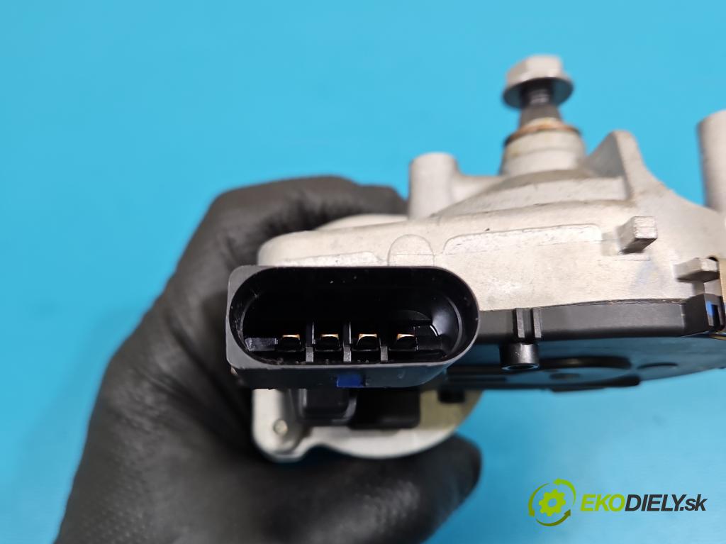 Bmw iX1 U11 0.0 elektrický: 272 HP automatic 200 kW 1 cm3 5- motor stieračov predné 0390243671