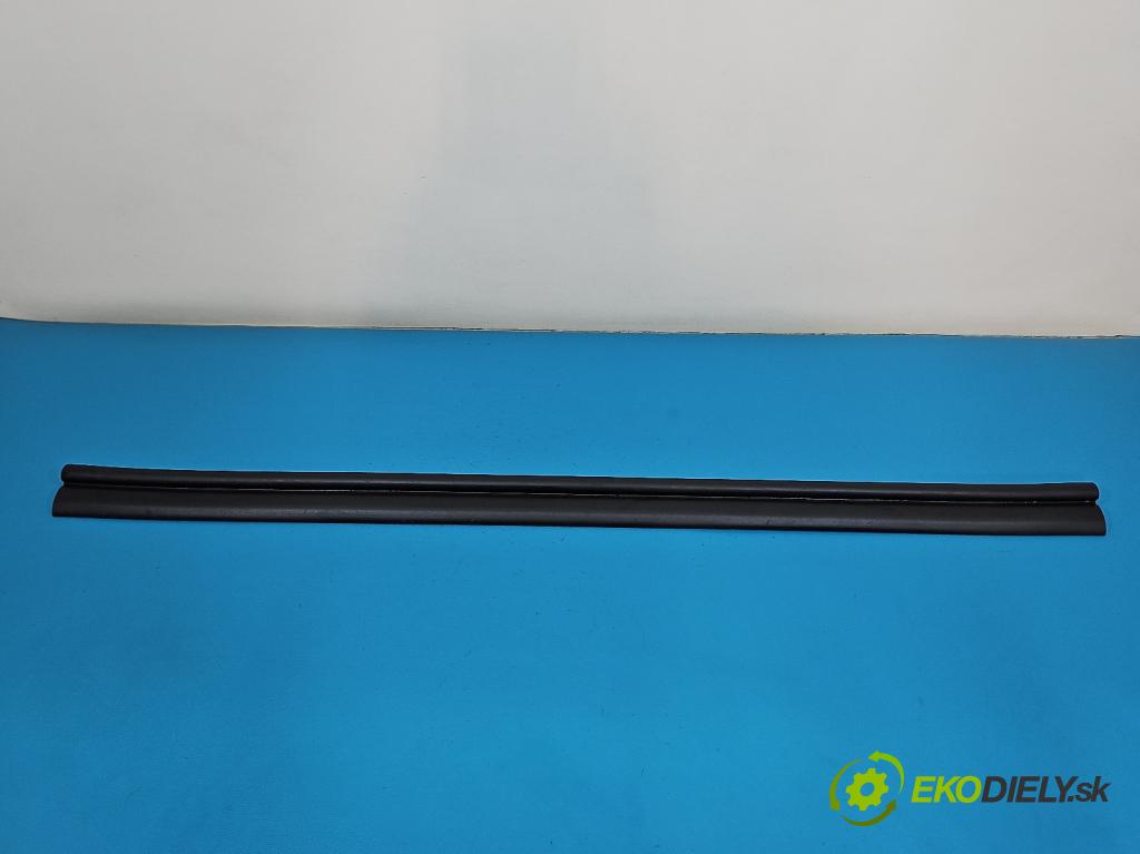 Bmw iX1 U11 0.0 elektrický: 272 HP automatic 200 kW 1 cm3 5- Těsnění: ostatné 9883422