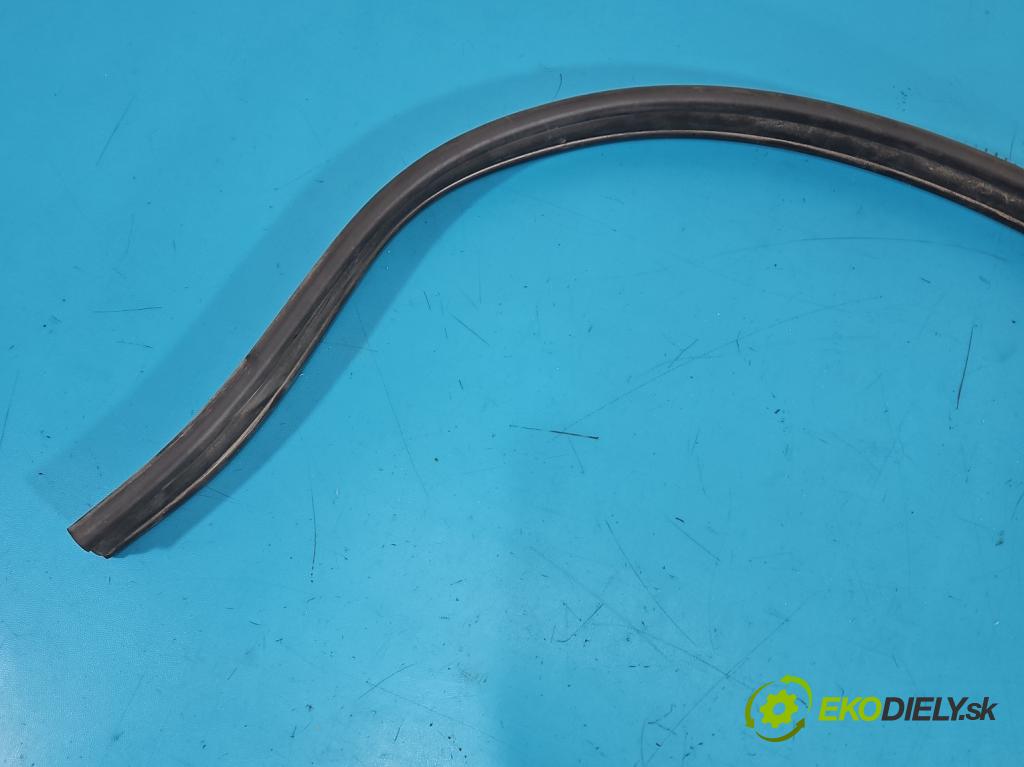 Bmw iX1 U11 0.0 elektrický: 272 hp automatic 200 kW 1 cm3 5- Těsnění: 9883425