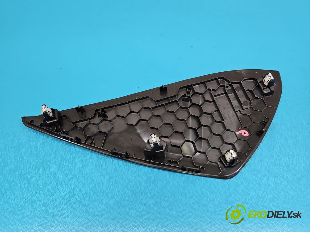 Bmw iX1 U11 0.0 elektrický: 272 HP automatic 200 kW 1 cm3 5- kryt plast 9461468