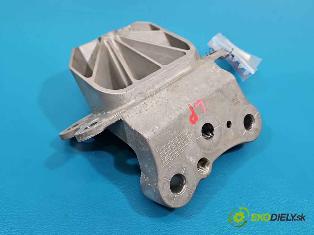 Bmw iX1 U11 0.0 elektrický: 272 HP automatic 200 kW 1 cm3 5- držiak motora 9796438