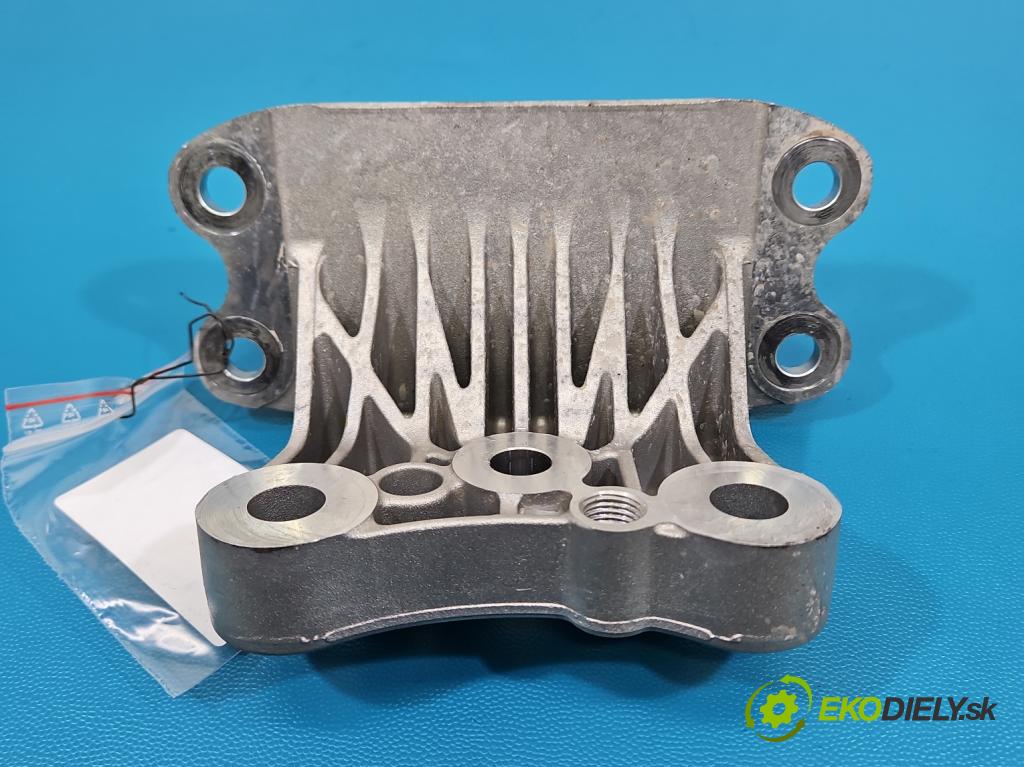 Bmw iX1 U11 0.0 elektrický: 272 HP automatic 200 kW 1 cm3 5- držiak motora 9796438