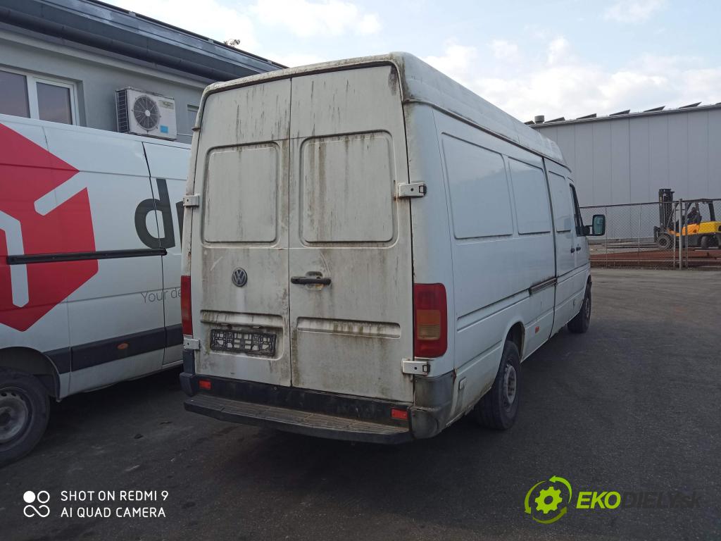 Vw LT II 1996-2006 2.5 tdi 109 hp manual 80 kW 2461 cm3 5- světlo zadní pravé  (Klika dveří ostatní)